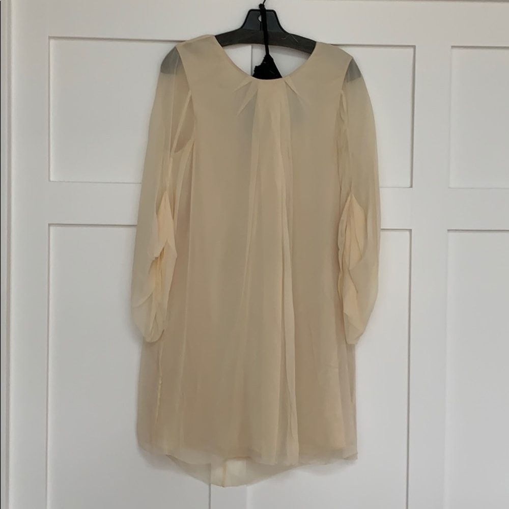 Women’s DVF belted chiffon dress